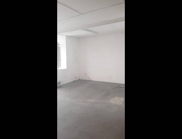 425M² RETAIL TO LET IN OTTERY